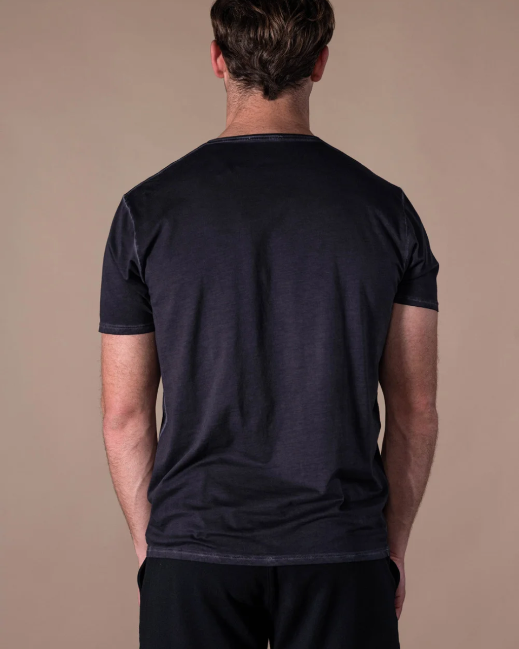 Camiseta Bjovuit Washed V-neck Black