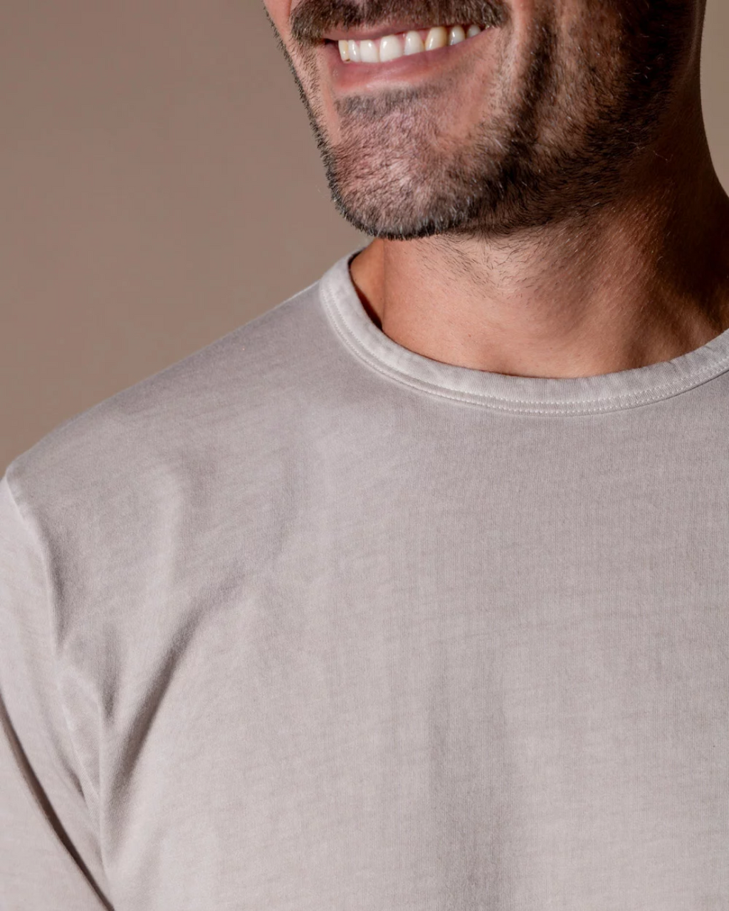 Camiseta Bjovuit Dust/Beige