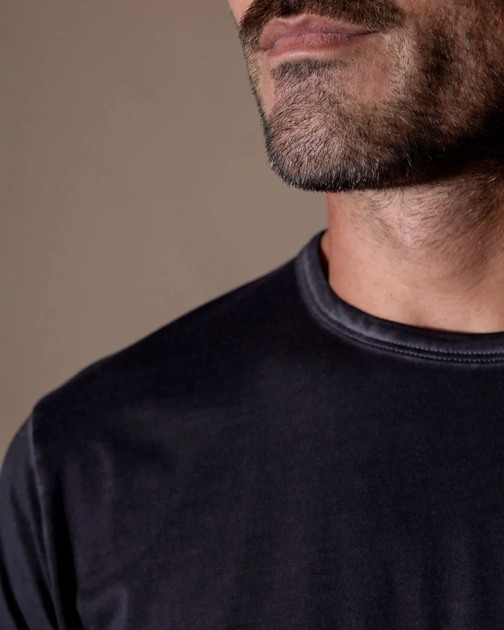 Camiseta Bjovuit Washed Black